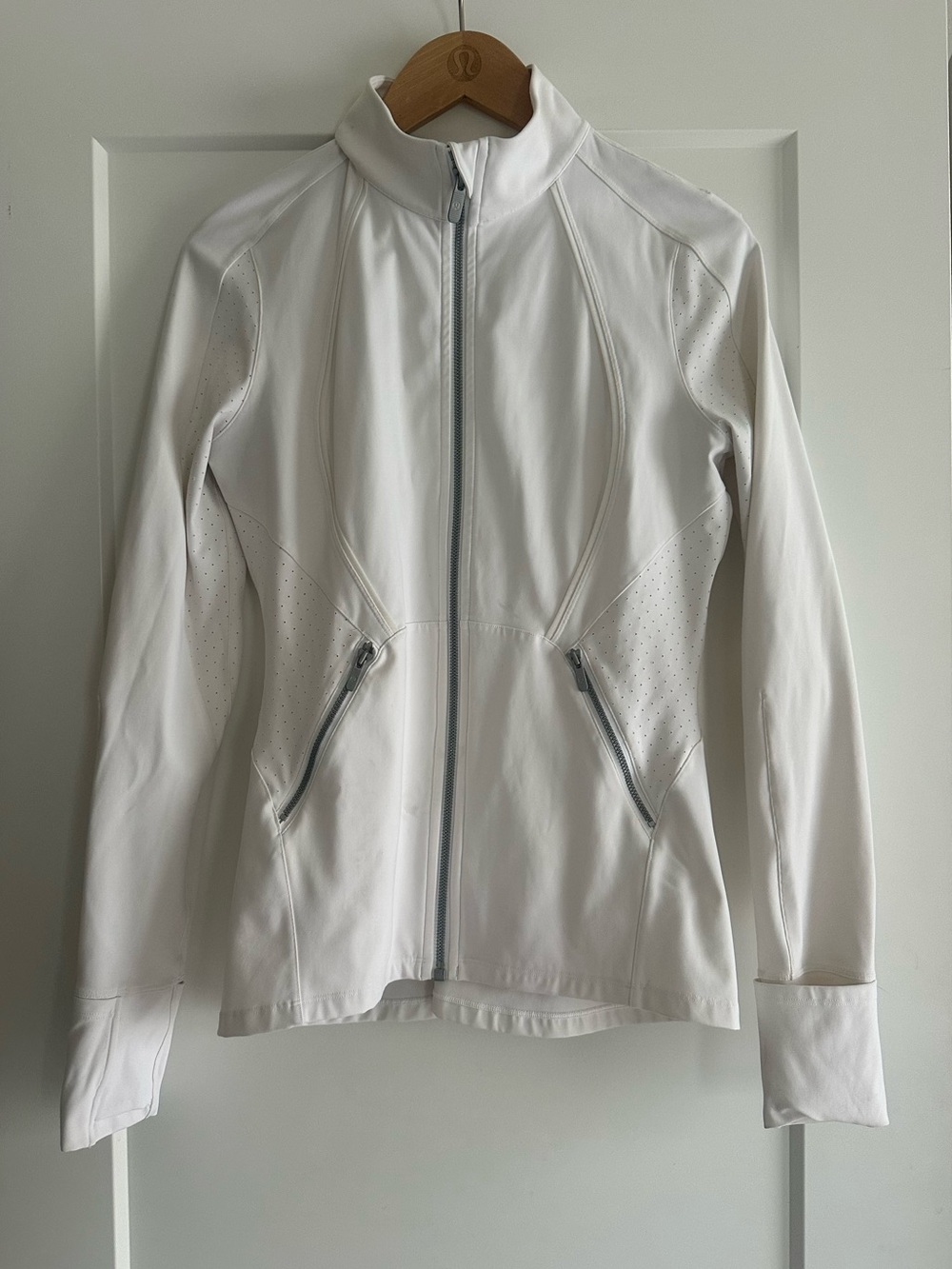 Lululemon Sleek Essentials Jacket White Size 8